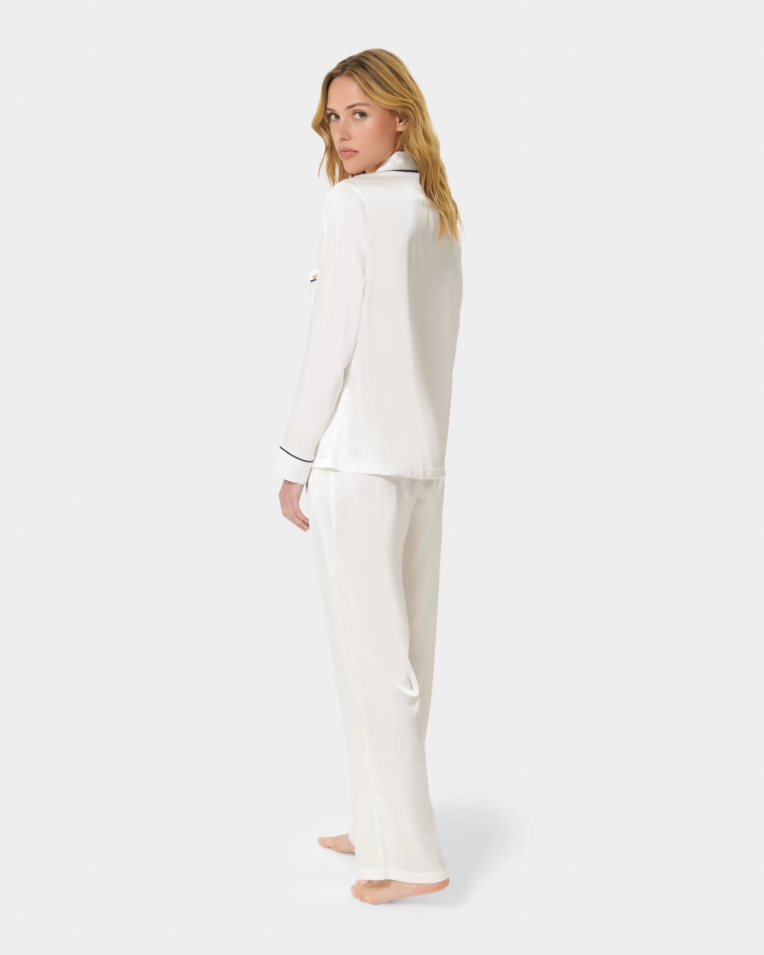 BLUEBELLA Claudia Shirt And Trouser Cream - Image 3