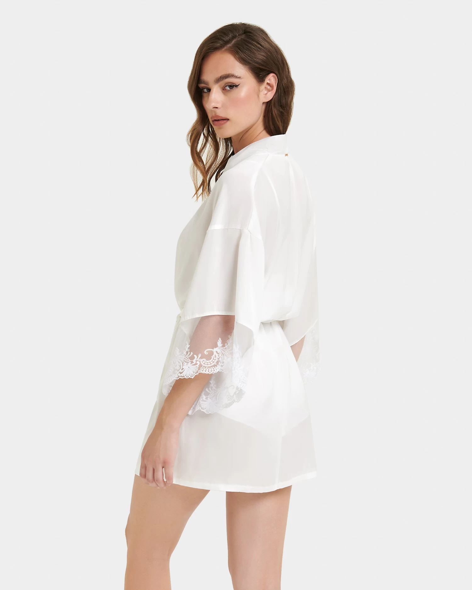 BLUEBELLA Marseille Luxury Satin Kimono White - Image 3