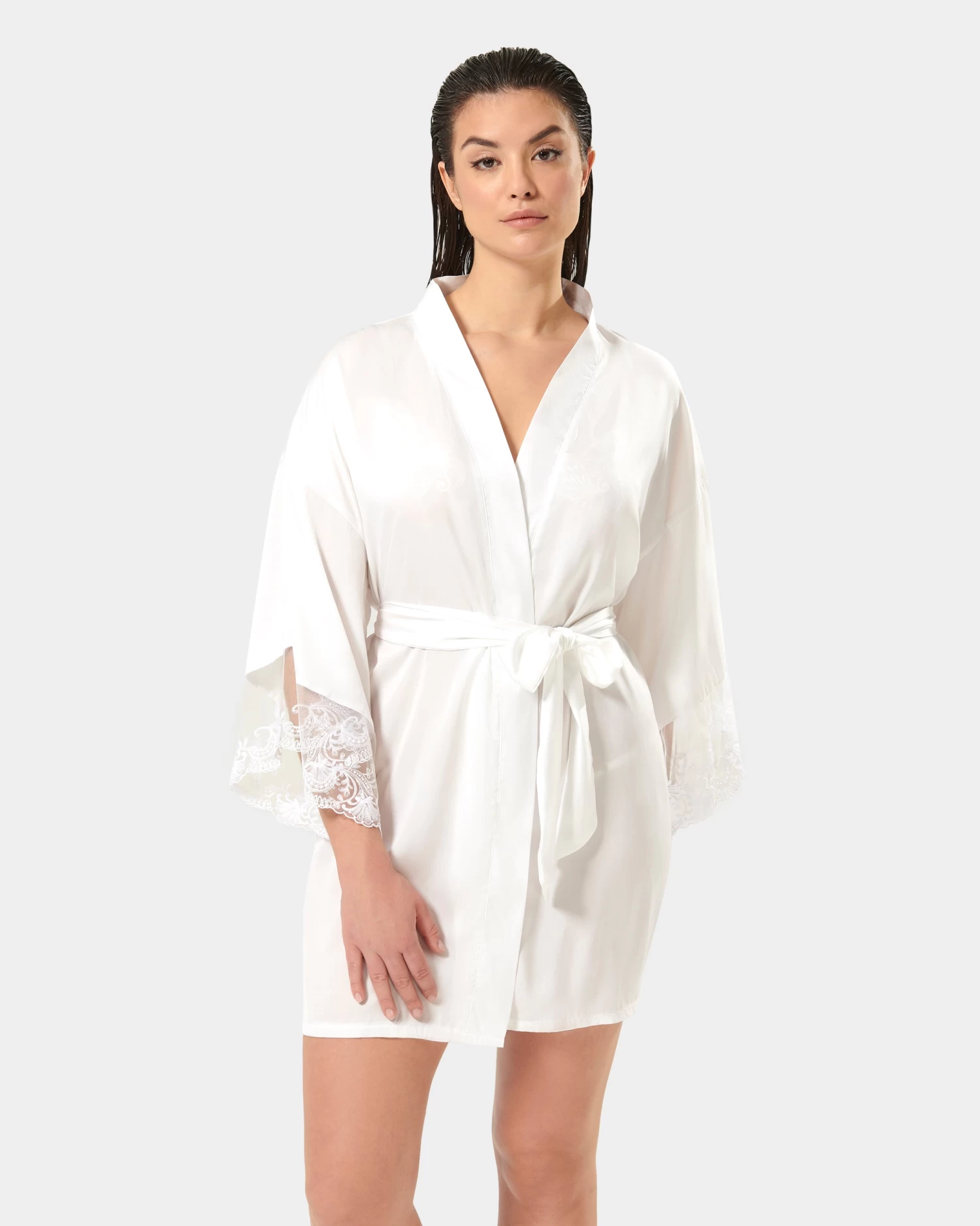 BLUEBELLA Marseille Luxury Satin Kimono White - Image 8